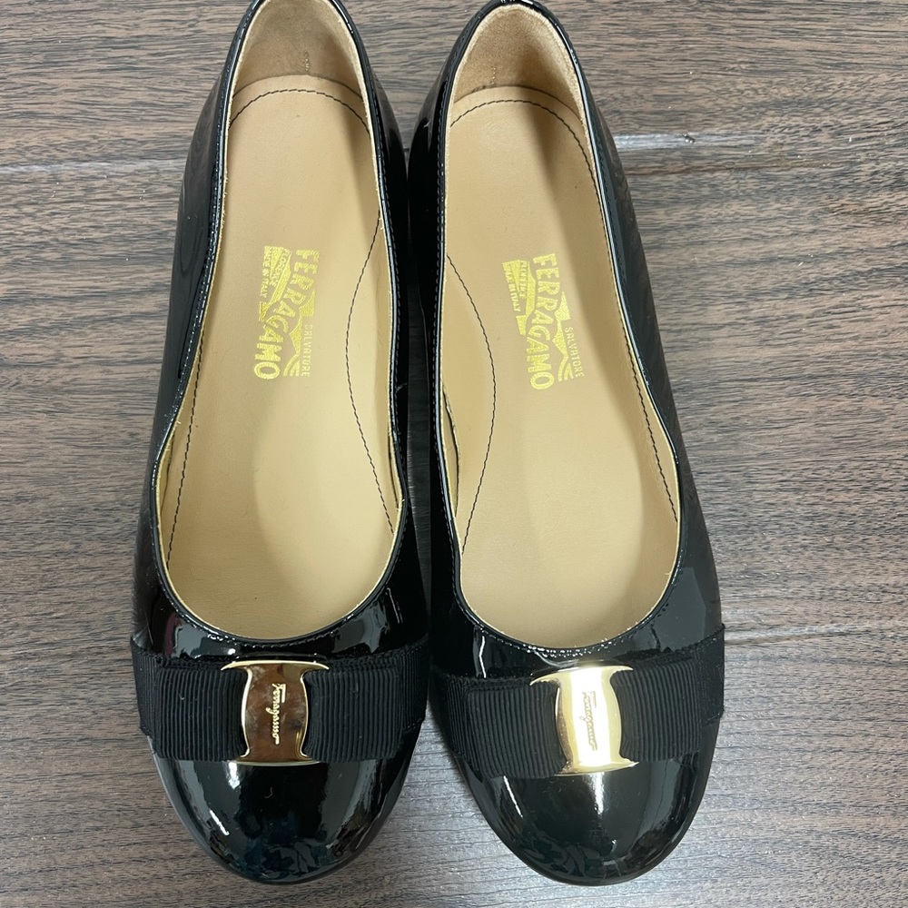 Ferragamo Shoes for girl